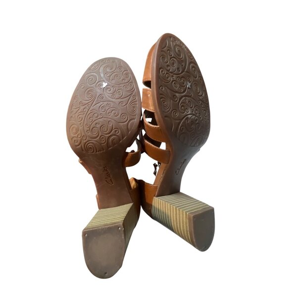 Clarks Womens Brown Leather Strappy Heeled Sandals Size 9 With Buckle Closure - Picture 8 of 10